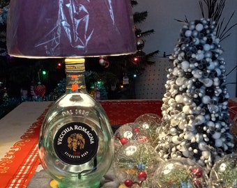 Brandy Vecchia Romagna (Italia) 0,7l. Lámpara de mesa, upcycling, gran regalo, hecha a mano