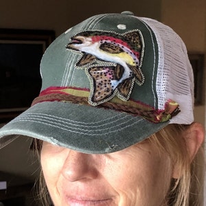 Ladies Rainbow Trout Trucker Hat, Baseball Hat, Distressed, Fishing, Needle  Felting, Colorado, Rainbow Trout, Felt Art, Mule Barn Designs 