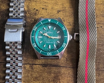 Seiko Mod. Green + nato strap. NH35 Original. Luxury watch