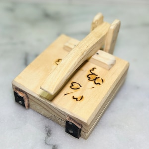 SMALL Tortilla Press | Hearts Flower Design Tortilla Press | Small Tortilladora | Decoration Tortilla Press | Kids Mexican Tortilla Press