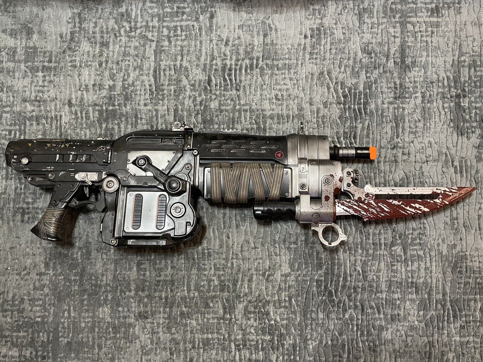 Gears of War 4 Custom Lancer Full Scale Replica