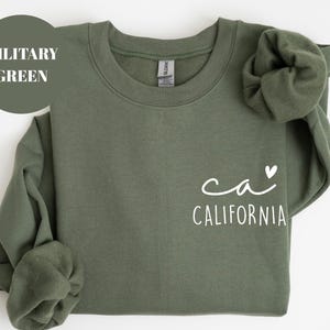 California Heart Script Sweatshirt: Minimalist State Pride Souvenir