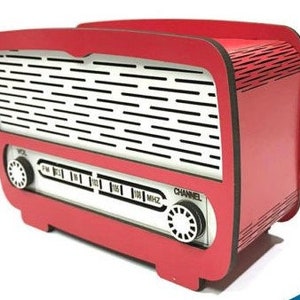 Tirelire radio découpée au laser