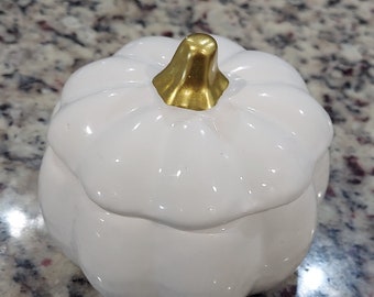 white pumpkin ring holder, jewelry holder, ring box, fall decor