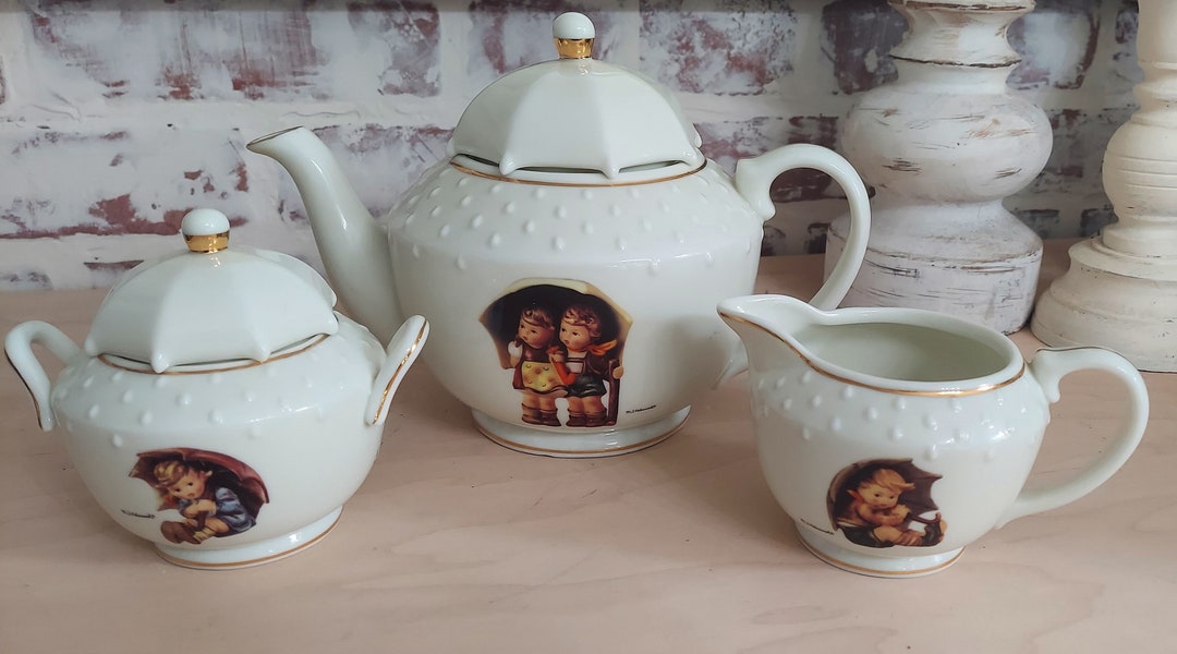 MI Hummel Porcelain Tea Set Stormy Weather Danbury Mint, Vintage Tea