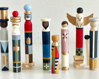 Clothespin Nativity Set with Melanted Features | Handpainted | White Angel | 8 Pieces | Christmas Mantel