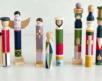 Clothespin Nativity Set | Handpainted | Light Purple Angel | 8 Pieces | Christmas Mantel