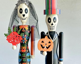 Handpainted Dia De Los Muertos Wood Figurines - Halloween Bride & Groom Decor
