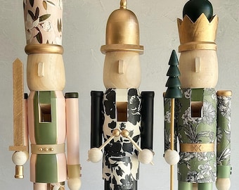 Handpainted Wood Nutcracker  – Wooden Christmas Mantel Decor (1 Piece)