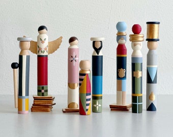 Clothespin Nativity Set | Handpainted | White Angel | 8 Pieces | Christmas Mantel