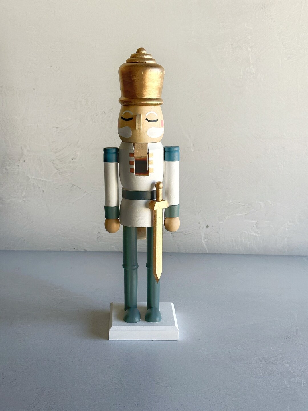 Handpainted Nutcracker Single Nutcracker Large Sized Christmas Mantel ...