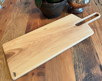 The Hyperloop Long Charcuterie Board | Black Walnut or Maple, Free Engraving