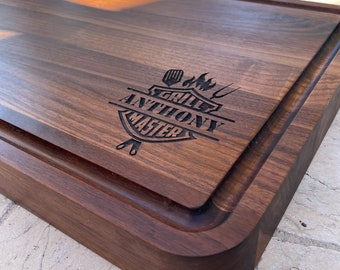 Edge Grain BBQ Chopping Board | Walnut or Maple, Juice Grooves and Finger Holes, Personalized Engraving
