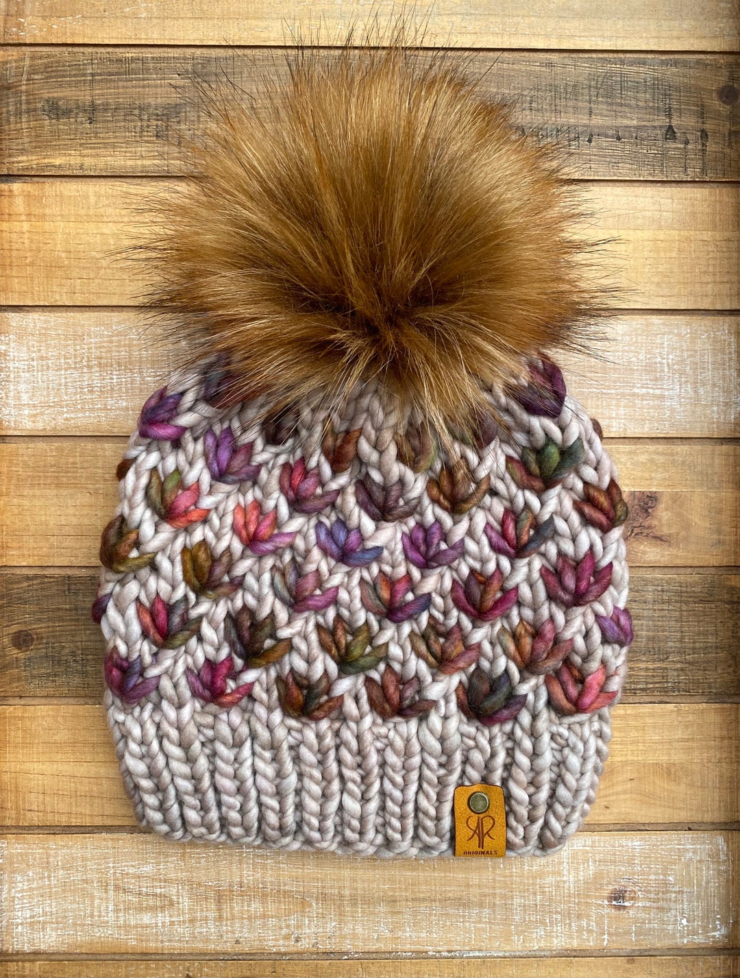 KNIT BEANIE WITH POM POM LOTUS LOVERS main image 0