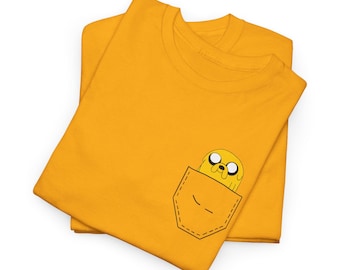 Camiseta de Jake en el bolsillo de Hora de Aventura - Camiseta de fan art de Cartoon Network