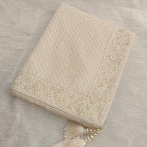 Châle de mariage ivoire pour marié : élégante étole en Sherwani