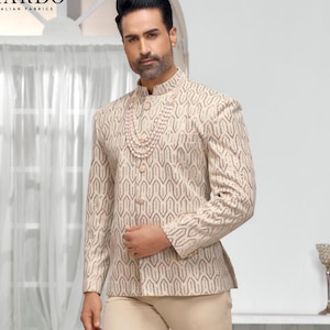 Costume de mariage Jodhpuri ivoire : tenue de prince de marié crème