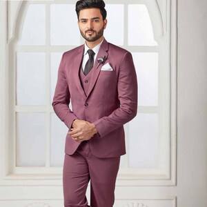 Men&#39;s Dusty Rose Three Piece Suit: Wedding Groom Dinner Suit