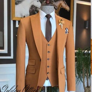Traje de novio color terracota: esmoquin de boda de 3 piezas