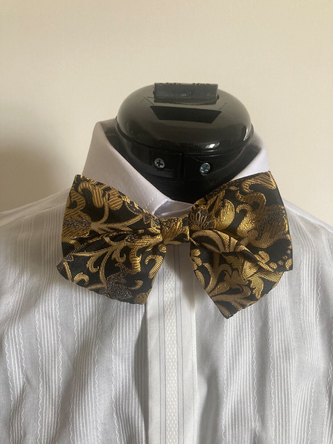 GOMEZ- Black Gold Brocade Silk Pin on Bow Brooch Tie Self Vampire ...
