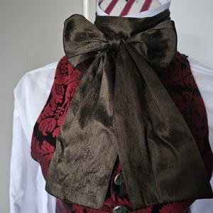 WALD- braune 100% Rohseide Krawatte Ascot viktorianisch georgian Piraten Dandy Steampunk Gothic witby