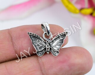 CUOKA MIRACLE Orecchini Farfalla In Argento 925 Con Opale Bianco - Pendenti A Cerchio Per Ragazze E Donne, Regalo Con Confezione
