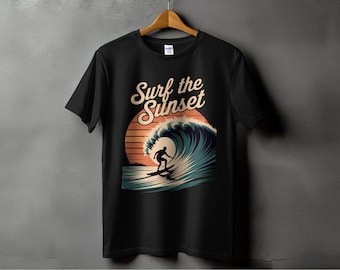 Surfen Sie das Sonnenuntergangs-Grafik-T-Shirt: Surfen-Wellen-Design