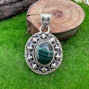 Pendentif en malachite naturelle de la meilleure qualité, collier en argent sterling 925, collier en malachite de créateur fait main, cadeau pour elle