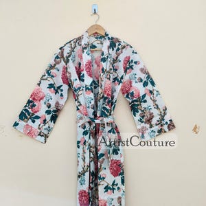 Robes, Lightweight pure cotton kimono robe, ladies night gown, kimono dressing gown, bridesmaid gowns, sustainable women bathrobe, Kimono