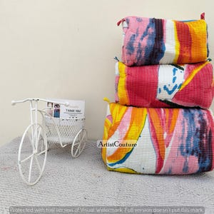 インド綿の花柄プリントトイレタリーバッグ3点セット キルティングトラベルメイクアップポーチ、ウォッシュバッグ、コスメ＆シェービングキット、ブロックプリント化粧ケース