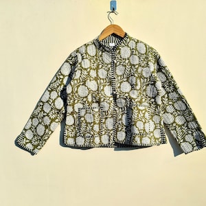 Beautiful Green Floral 100% Cotton Handmade Reversible Light Weight Quilted Short Jacket,Women Wear New Style Coat,Partywear Gift for her