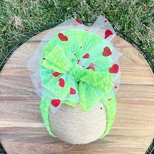 Christmas Head Wrap, Shredded Head Wrap, Green Sequin Baby Bow, Velvet Headwrap, Green and Red Heart Bow, Mean One Bow, Green Glitter Bow