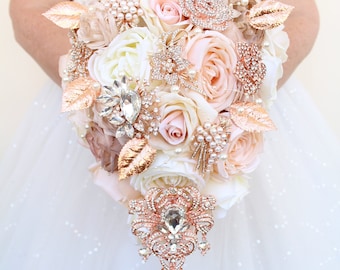 Brooch bouquet. Rose gold wedding bouquet. Champagne bridal bouquet. Blush pink bouquet.  Jeweled bouquet by Weddiology