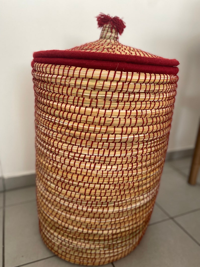 Paniére à linge en feuilles de palmier brodé de laine zdjęcie 4