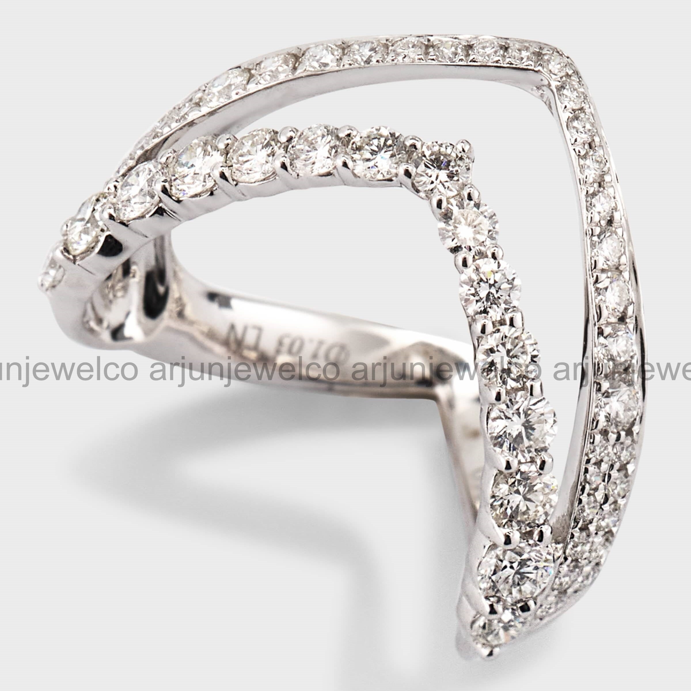 V shaped sale ring tanishq
