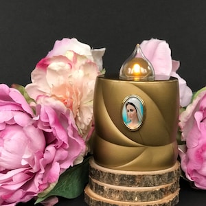 Flameless LED Realistic yellow flame Battery Operated Outdoor Flameless Candles Lumada golden Mary Medzugorje