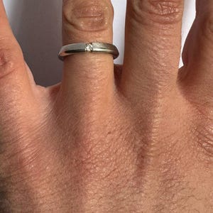 Amazing Modern Engagement Ring - Platinum 950 - With Central Diamond 0.09