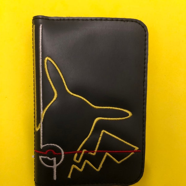 Portefeuille simili cuir brodé « Pika » Line art avec porte monnaie zippé