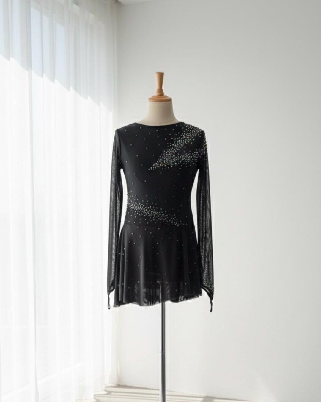 cape dress black – KHOSI NKOSI Style_Modern & Contemporary Sexy Satin Backless Dress, UK Size:10