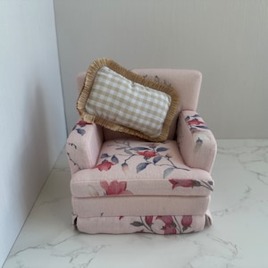 Dollhouse 1:6 Scale Pink printed linen single seater sofa chair for 12&quot; Doll, Customizable king sofa with Tassel pillow, Doll Furniture