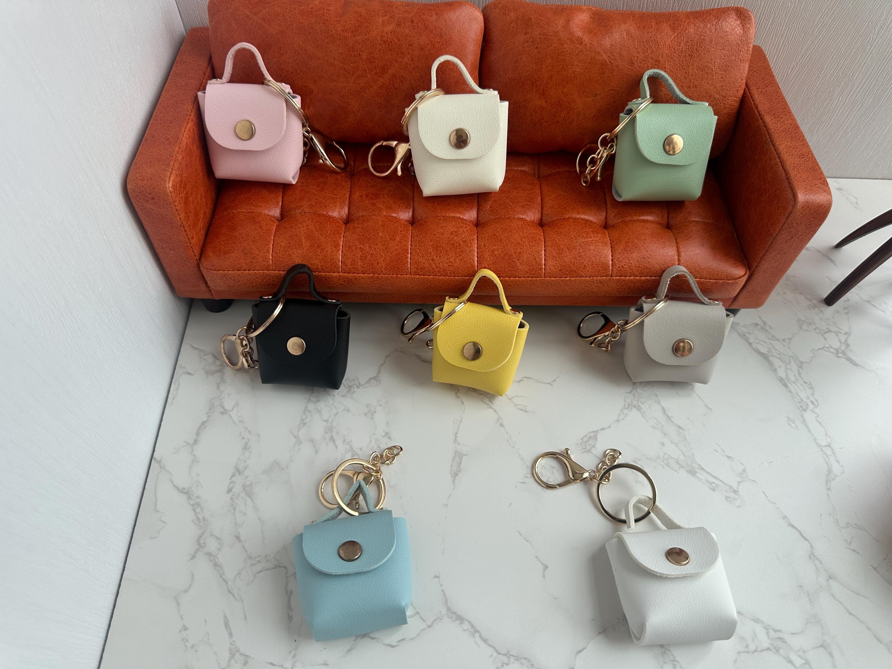 Poupée sac porte monnaie - France