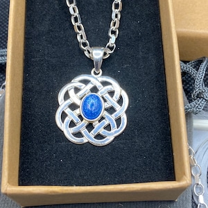 Memorial Celtic Pendant with Oval Stone Space