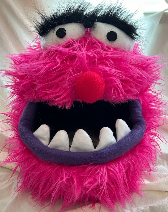 NEW! Bright Pink Mammal Handmade Motorcycle Helmet Cover One Size Fits Most Fuchsia Fur Lady Rider NEW! Bright Pink Mammal Handmade Motorcycle Helmet Cover One Size Fits Most Fuchsia Fur Lady Rider