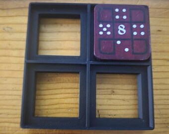 Quartile Magnetic Tile Grid: Durable Game Organizer