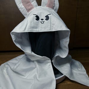 Skzoo Capes Leebit