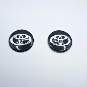 2 x 14mm toyota keyfob badges for key refurbishment