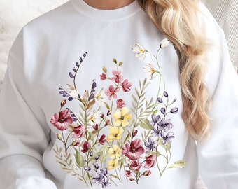 Simple Wildflower Sweatshirt Wild Botanical Sweatshirt Vintage Wildflower Crewneck Sweatshirt The Wildflower Sweater Wild Floral Sweater