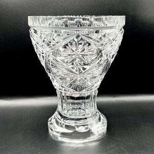 Vintage English Lead Crystal Vase, Bohemian Pineapple Cut Starburst Design, mid century home decor, gift idea, 21 cm Tall, 1.9kg