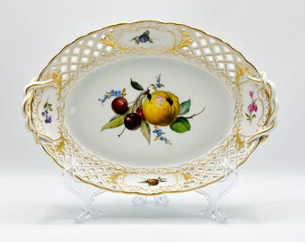 MEISSEN PORCELAIN TRAY Hand-painted Fruit, Pierced Lattice Floral