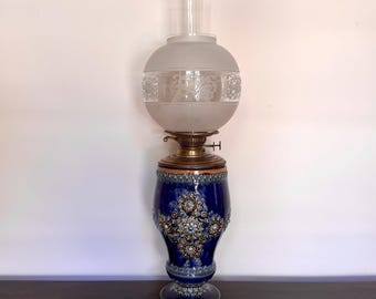 Antique Victorian Doulton Lambeth Stoneware Oil Lamp c.1880 – Cobalt Blue – Twin Shades – 64cm